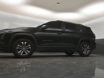 2025 Equinox Thumbnail 25