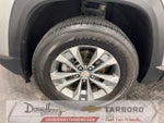 2025 Equinox Thumbnail 21