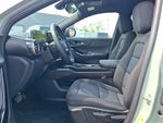 2025 Equinox Thumbnail 17