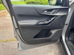 2025 Equinox Thumbnail 10