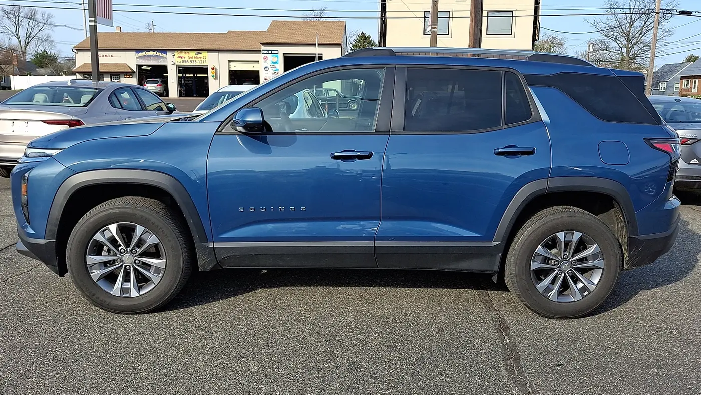2025 Chevrolet Equinox LT