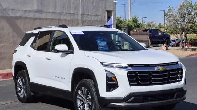 2025 Chevrolet Equinox LT