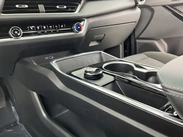 2026 Chevrolet Equinox - $28,496