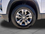 2025 Equinox Thumbnail 9
