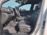 2025 Equinox Thumbnail 11