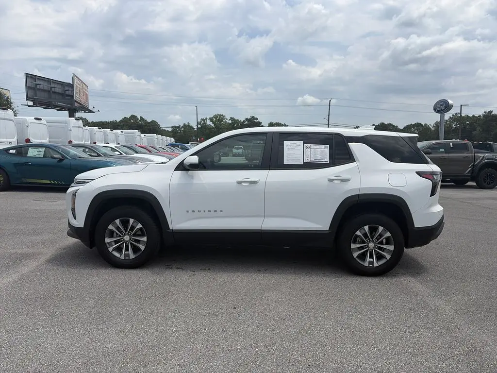 2025 Chevrolet Equinox - $23,560