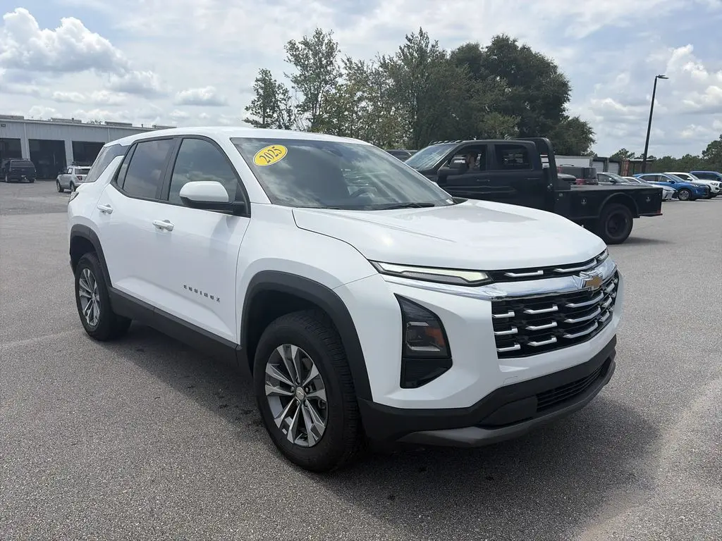 2025 Chevrolet Equinox - $23,560