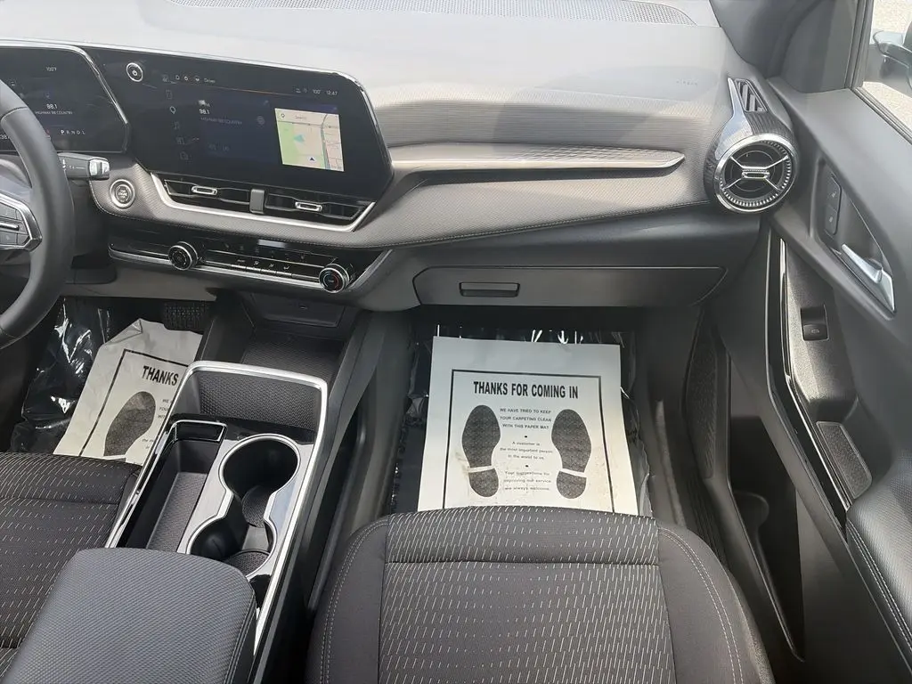 2025 Chevrolet Equinox - $23,560