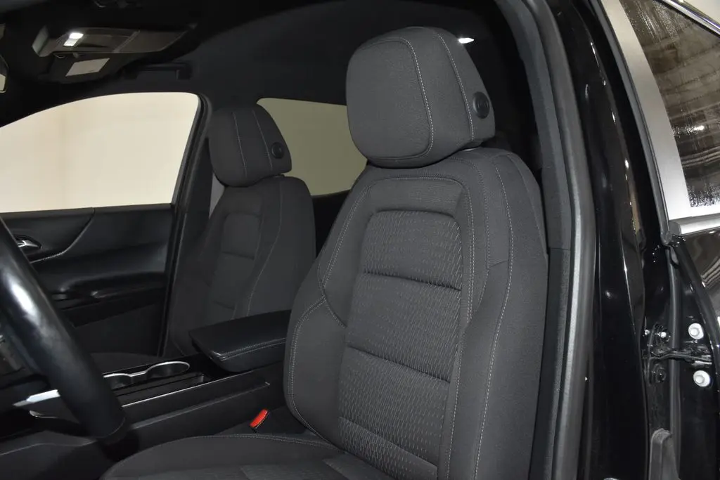 2025 Chevrolet Equinox - $21,900