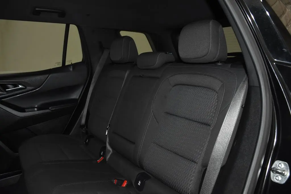 2025 Chevrolet Equinox - $21,900