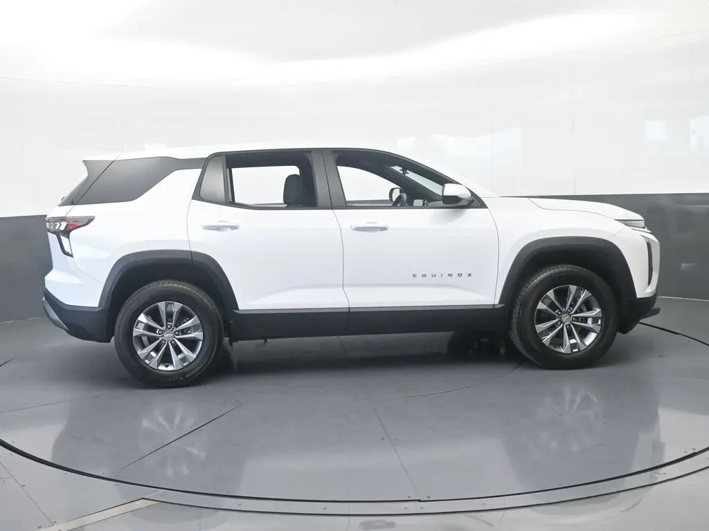 2026 Chevrolet Equinox - $22,872