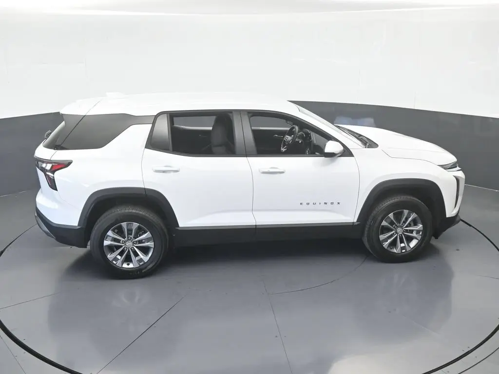 2026 Chevrolet Equinox - $22,872