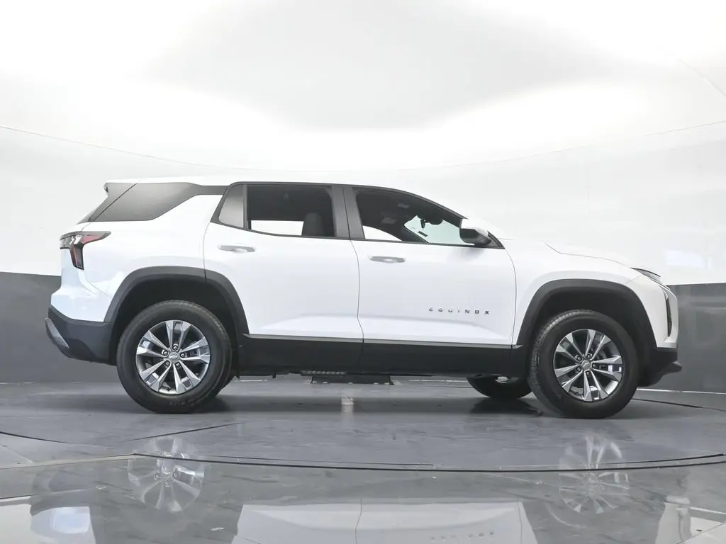 2026 Chevrolet Equinox - $22,872