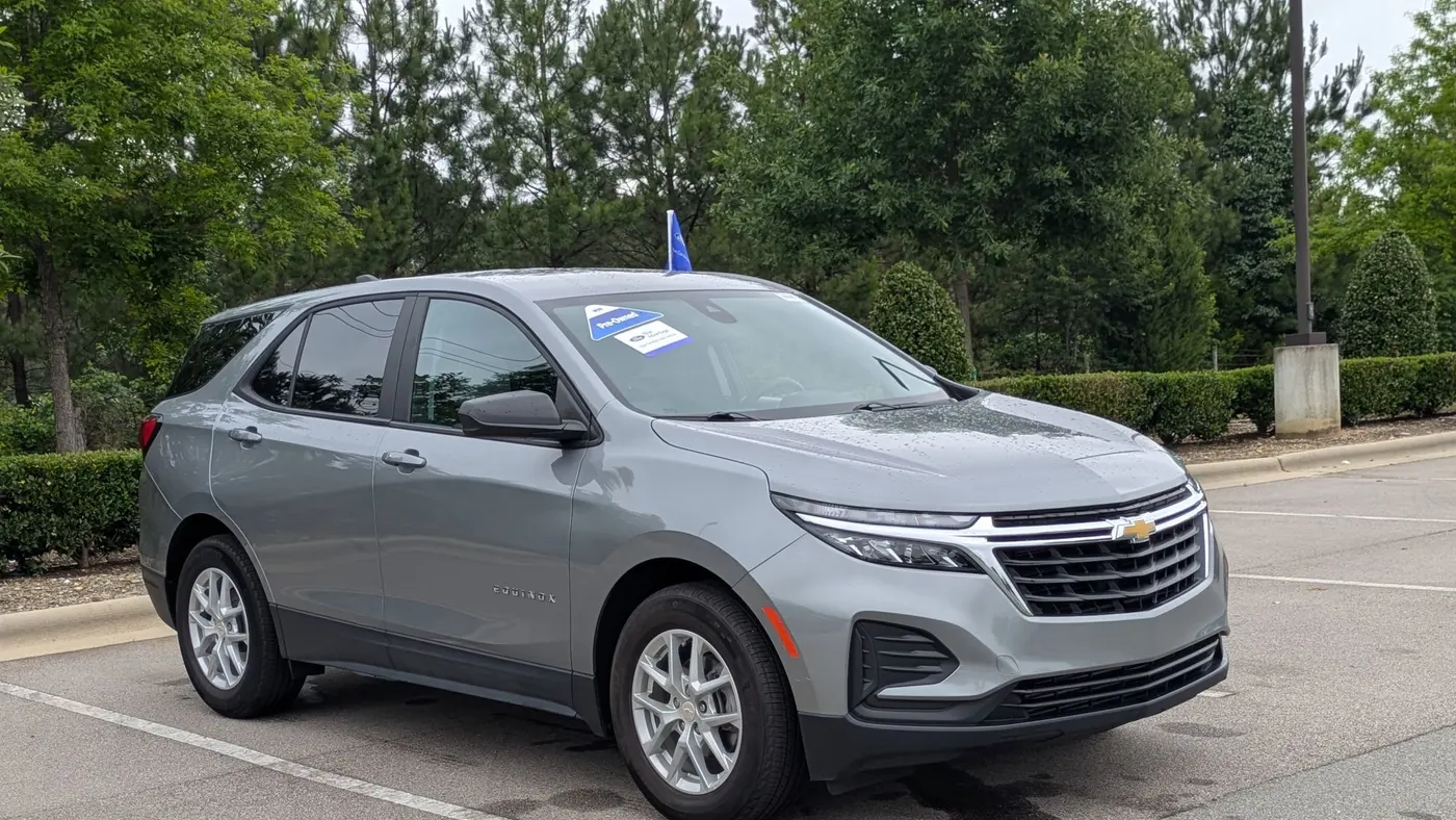 2023 Chevrolet Equinox LS