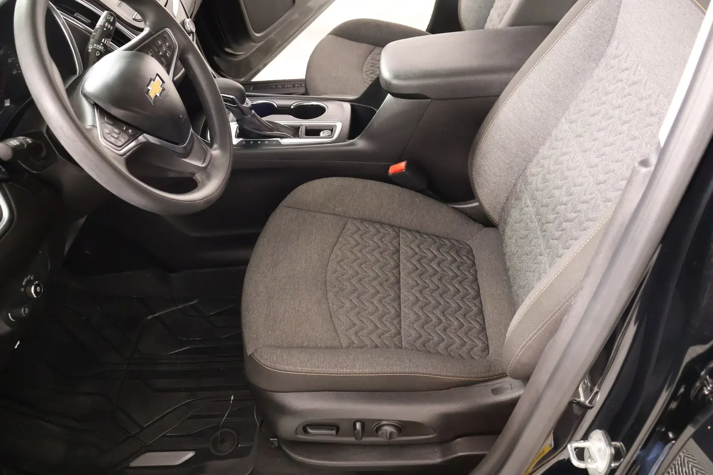2023 Chevrolet Equinox - $18,197