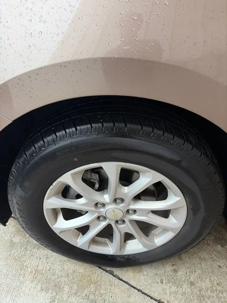 2018 Chevrolet Equinox - $11,832
