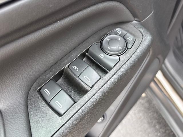2023 Chevrolet Equinox - $18,800