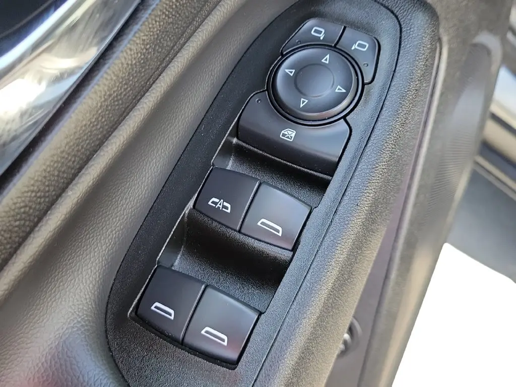 2024 Chevrolet Equinox - $17,801