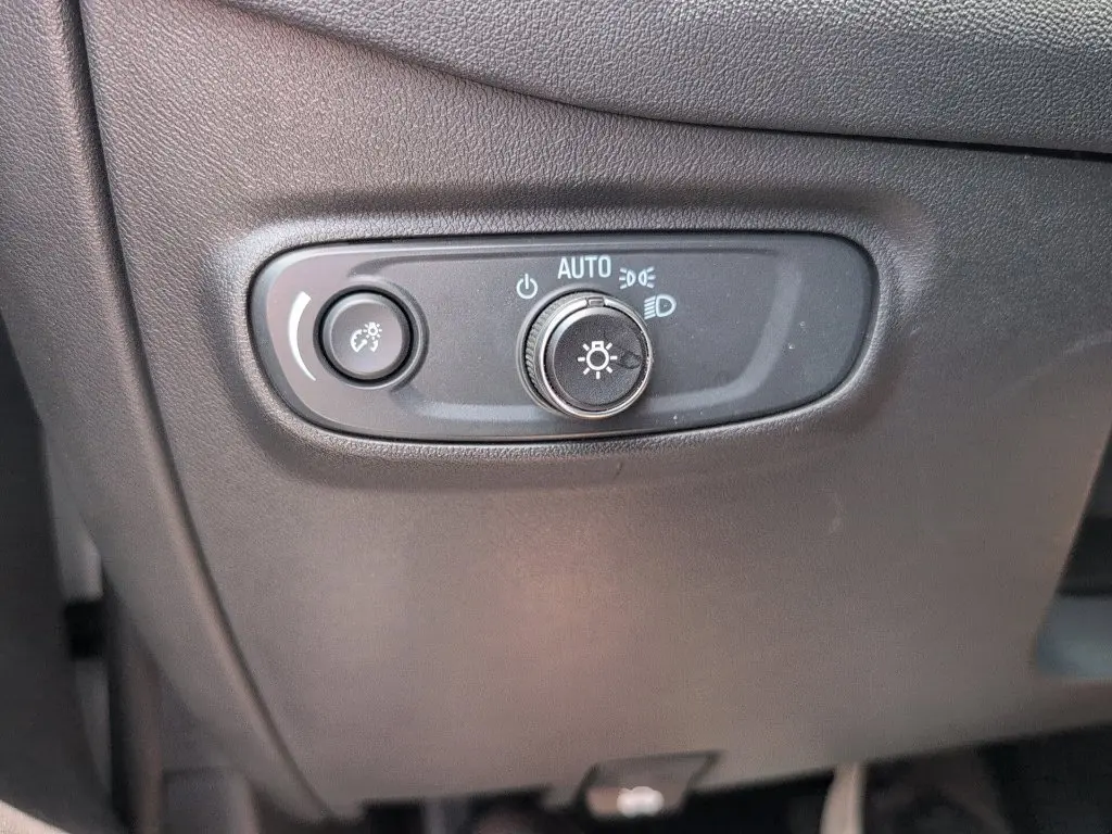 2024 Chevrolet Equinox - $18,932
