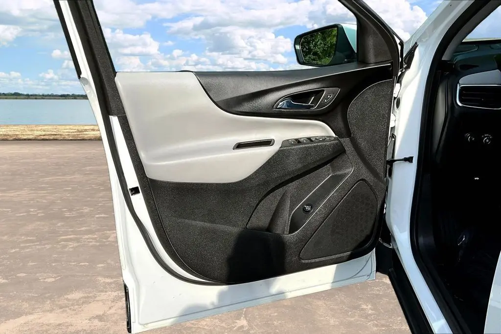 2023 Chevrolet Equinox - $19,500