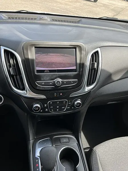 2022 Chevrolet Equinox - $20,998
