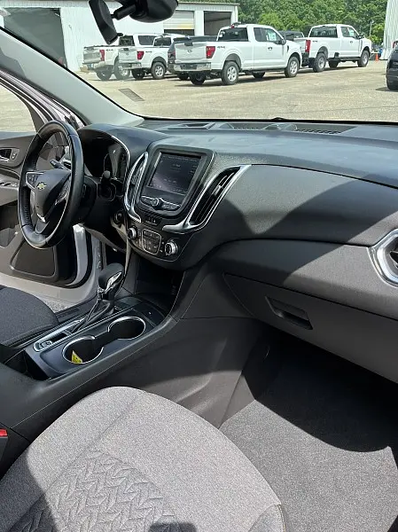 2022 Chevrolet Equinox - $20,998
