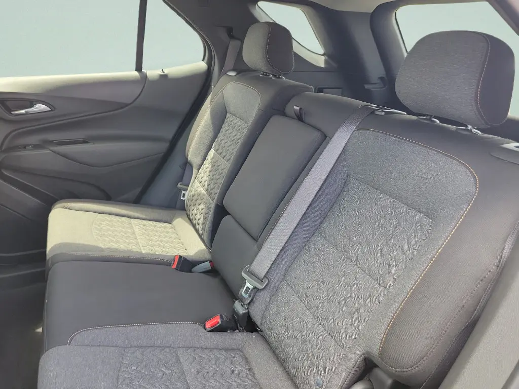 2022 Chevrolet Equinox - $17,495
