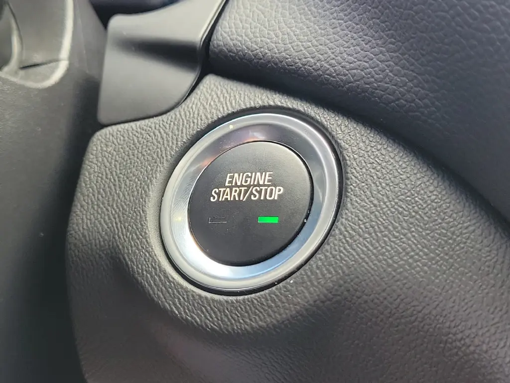 2022 Chevrolet Equinox - $17,495