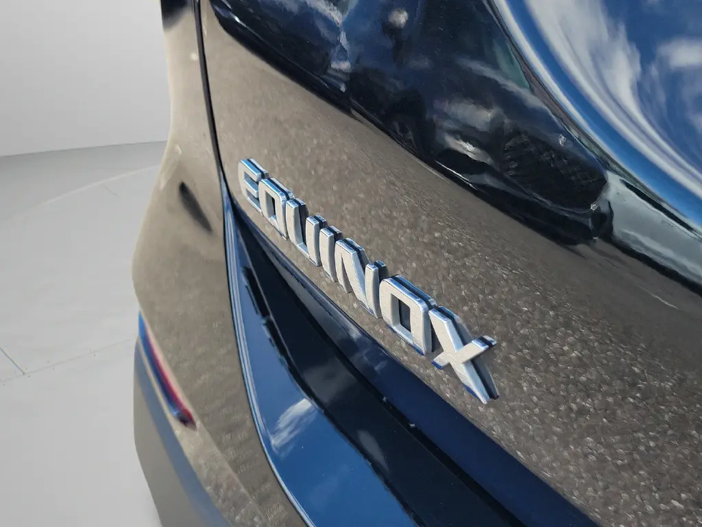 2022 Chevrolet Equinox - $17,495