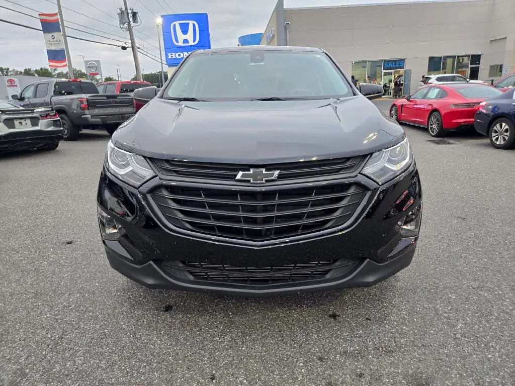 2021 Chevrolet Equinox LT — photo 1 of 12