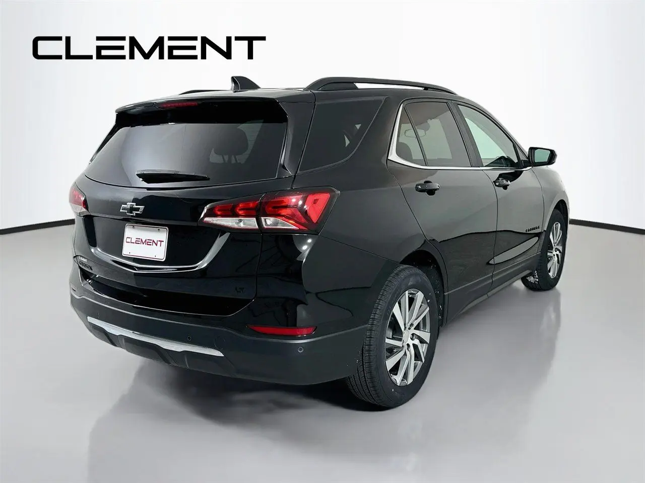 2022 Chevrolet Equinox - $17,995