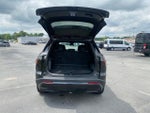 2025 Equinox Thumbnail 9