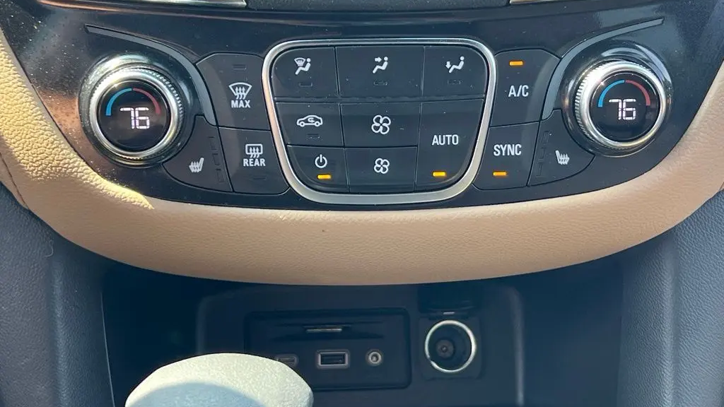 2024 Chevrolet Equinox Premier