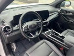 2025 Equinox Thumbnail 16