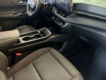 2025 Equinox Thumbnail 16