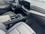 2025 Equinox Thumbnail 13