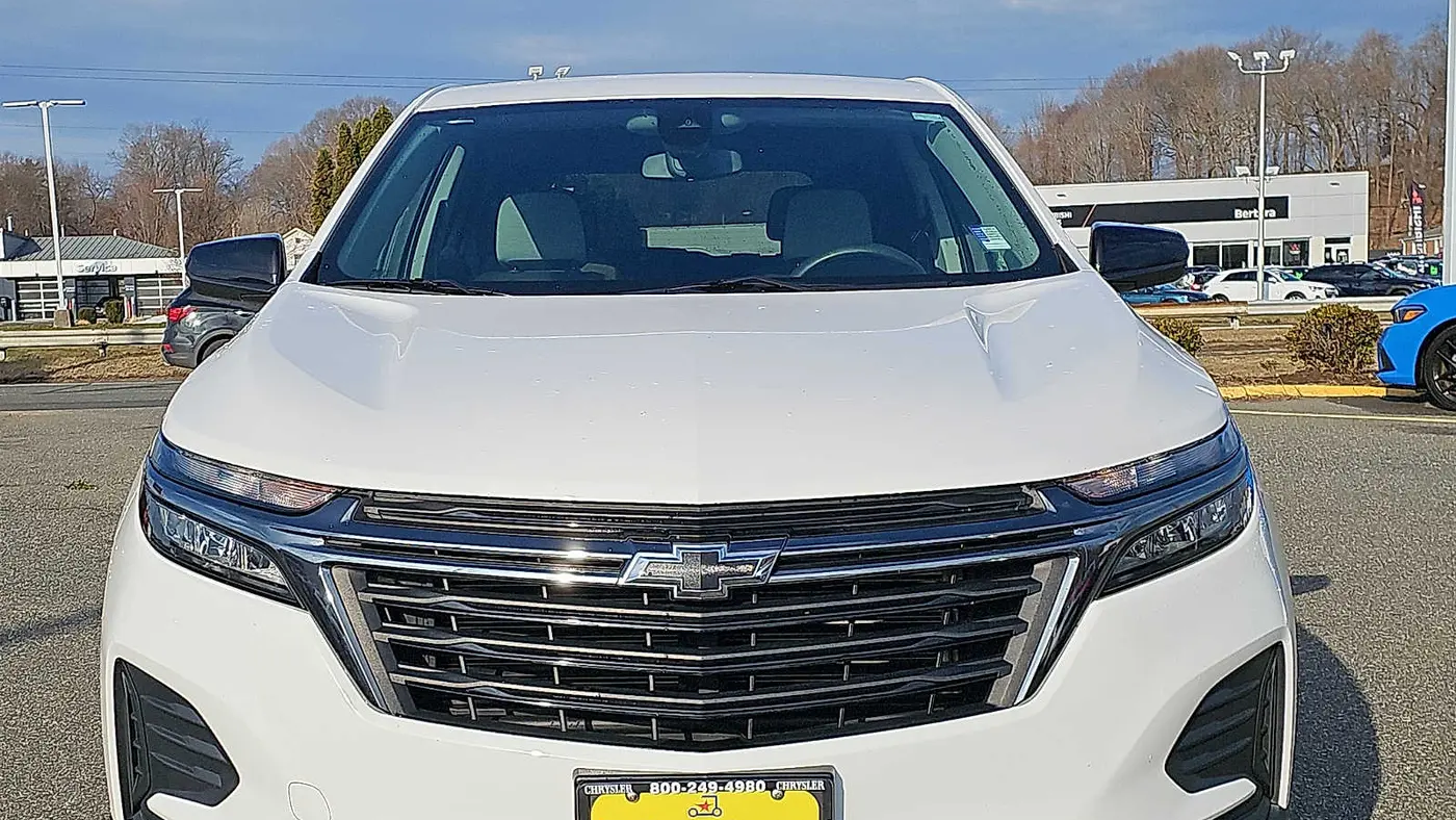 2023 Chevrolet Equinox LS