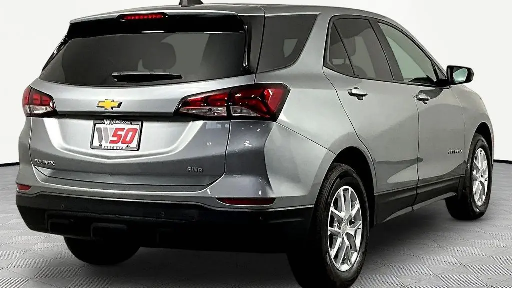 2024 Chevrolet Equinox LS