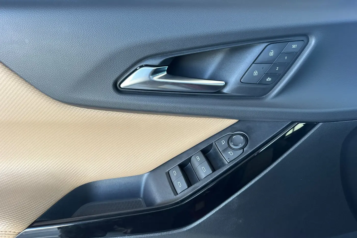 2026 Chevrolet Equinox - $32,811