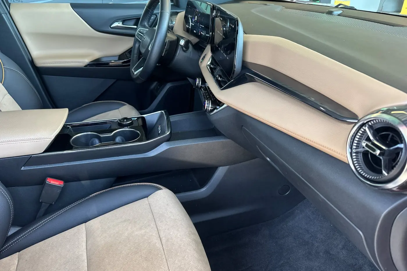 2026 Chevrolet Equinox - $32,811