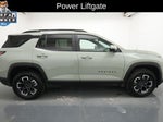 2025 Equinox Thumbnail 10