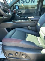 2025 Equinox Thumbnail 13