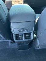 2025 Equinox Thumbnail 26