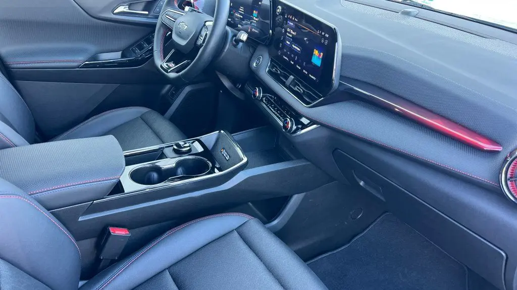 2025 Chevrolet Equinox RS