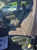 2023 Equinox Thumbnail 12