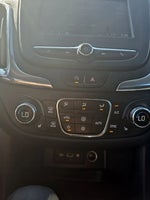 2023 Equinox Thumbnail 17