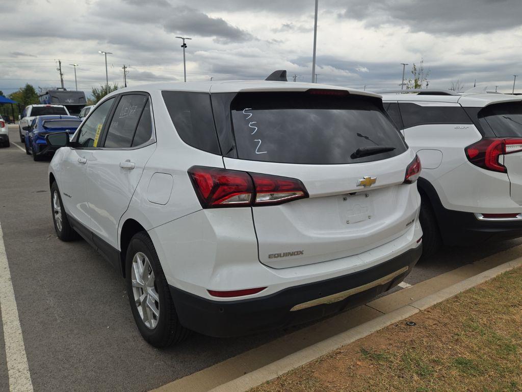 2024 Chevrolet Equinox LT — photo 1 of 4