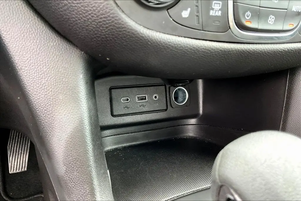 2024 Chevrolet Equinox - $19,895