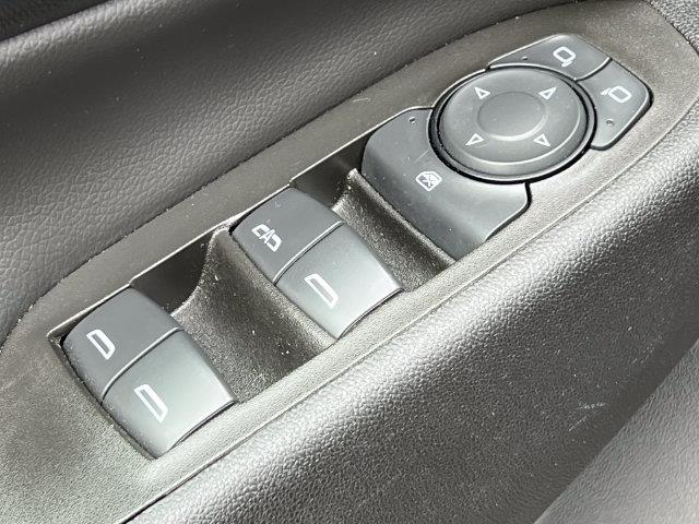 2022 Chevrolet Equinox - $20,165