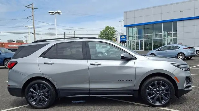 2023 Chevrolet Equinox RS